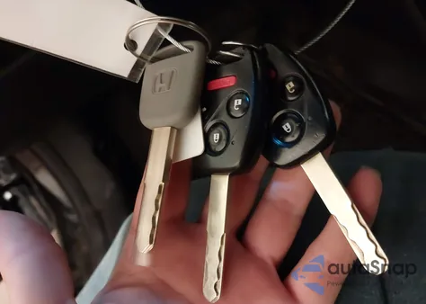 2011 Honda Accord 2.4 Ex z USA, uszkodzony, nr VIN 1HGCP2F71BA110725